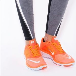 Nike Neon Orange FS Lite Run 3 Running Shoe Size 8
